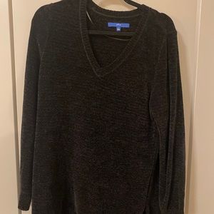 V neck sweater